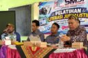 Dari kiri, Ketua SMSI Sumenep, Wahyudi, Moh. Sumardono, Prengki Wirananda, Pengawas SDN Wilayah Kalianget, H. Abd. Aziz, M.Pd dan Ketua Gugus 02 Kalianget, A. Yudhi