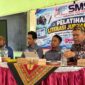Dari kiri, Ketua SMSI Sumenep, Wahyudi, Moh. Sumardono, Prengki Wirananda, Pengawas SDN Wilayah Kalianget, H. Abd. Aziz, M.Pd dan Ketua Gugus 02 Kalianget, A. Yudhi