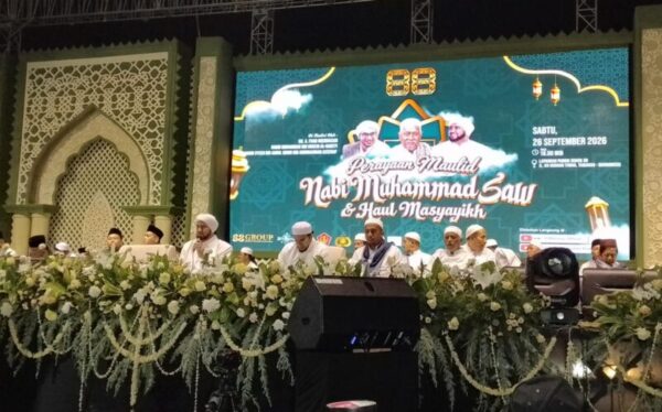 Habib Syeh saat memimpin sholawat di PR 88