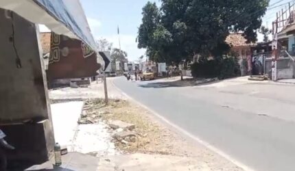 Jalan Sumenep-Kalianget Rusak, Aktivitas Logistik Kepulauan Terancam