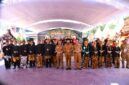 Bupati Sumenep Dr. Achmad Fauzi Wongsojudo bersama Kacabdindik Jawa Timur Wilayah Sumenep dan Guru SMAN 1 Sumenep 