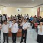 Kepala DPMPTSP Sumenep, Heru Santoso (tengah) didampingi Koordinator Substansi Penanaman Modal DPMPTSP Kabupaten Sumenep, Herman Hariyanto, (dua dari kiri)