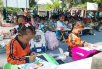 Suasana saat para peserta lomba adu kreatvitas
