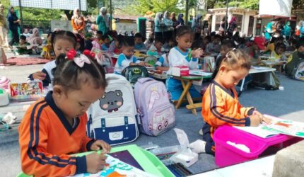 261 Anak PAUD-TK Se-Bondowoso Adu Kreativitas di Final Lomba Mewarnai YPLP