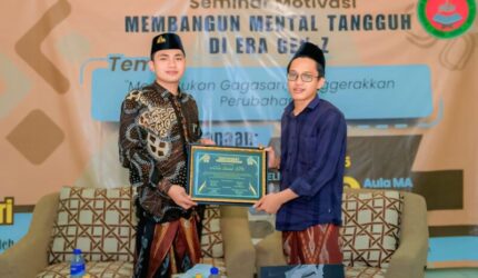 Santri GEN-Z: Menjaga Akhlak, Menguasai Teknologi, dan Menjawab Tantangan Zaman