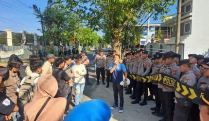 Aktivis JSP Demo Kejari Sumenep, Dugaan “Masuk Angin” Kasus Tersangka BBM