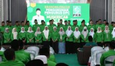 Para Dewan Pengurus Cabang PKB Bondowoso saat dikukuhkan