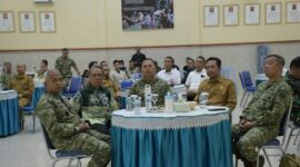 Bupati, Ketua DPRD, Dandim 0822 Bondowoso saat coffee Morning