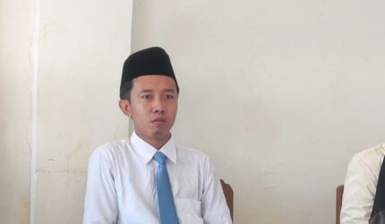 Pesantren di Tengah Badai Zaman: Antara Warisan Peradaban, Kritik Publik, dan Pertaruhan Masa Depan