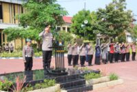 Kapolresta Sumenep Kombes Pol Ariek Indra Sentanu saat pimpin apel