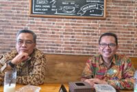 Dr. Rusliy, M.Pd, Kacabdindik Jatim Wilayah Sumenep (kanan) bersama, Sukamto, M.M, Kacabdisdik Wilayah 4 Jawa Tengah