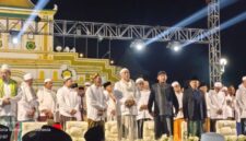 Bupati bersama para ulama se-Madura dalam acara Haul Raja-Raja Madura
