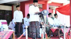 Bupati Sumenep Dr. Achmad Fauzi Wongsojudo saat pimpinan apel Hari Santri Nasional 2026