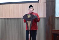 Wakil Bupati Sumenep KH Imam Hasyim saat membacakan tanggapan.Bupati atas PU DPRD terkait dana cadangan pilkada 2029