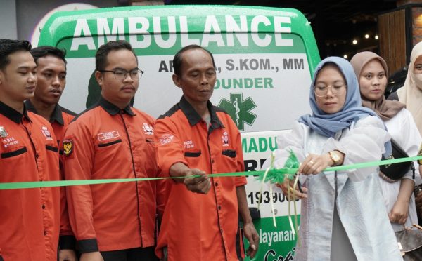 Deklarasi Potre Madura Care Ditandai Dengan Launching Ambulance Gratis 1 Deklarasi Potre Madura Care Ditandai Dengan Launching Ambulance Gratis