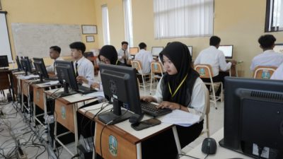 Dapat Julukan Mapan Ongghu, 136 Siswa Berhasil Mengetik Tercepat