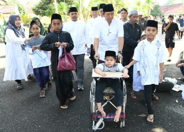 Festival Anak Yatim 2026, Pj Sekda Sumenep: Momentum Memuliakan dan Menguatkan Masa Depan Generasi 2 Festival Anak Yatim 2026, Pj Sekda Sumenep: Momentum Memuliakan dan Menguatkan Masa Depan Generasi