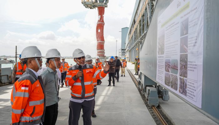 Dukung Peningkatan Daya Saing Industri Semen, Wapres Gibran Tinjau Pengembangan Fasilitas Ekspor Pabrik Solusi Bangun Indonesia di Tuban