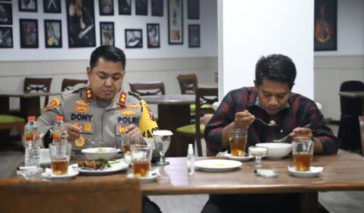 Mahasiswa HMI Asal Sulteng Nikmati Suasana Jatim Bersama Kapolres Mojokerto