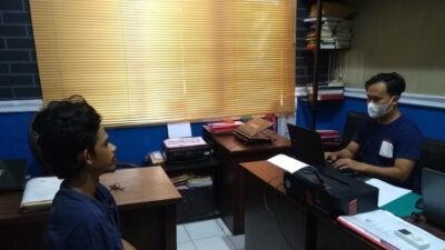 Gak Pakai Lama! Polres Sampang Tangkap Pasangan Suami Istri Pencuri di Kantor PT. WJS Jrengik