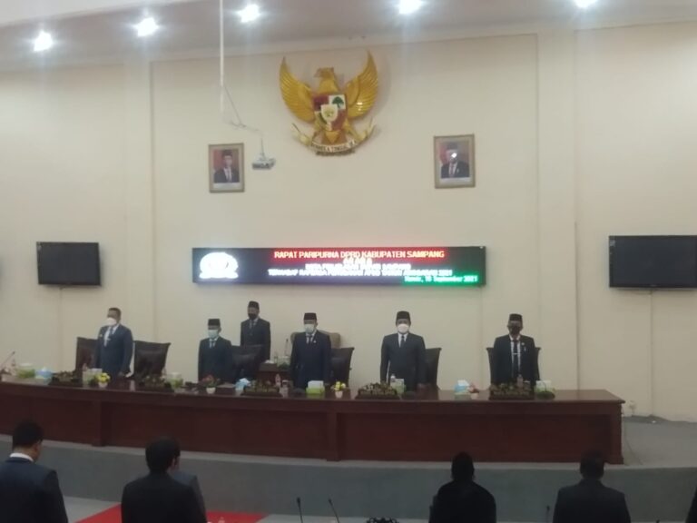 Rapat Paripurna DPRD Kabupaten Sampang Tentang Nota Penjelasan Bupati Terhadap Raperda Perubahan APBD TA 2021 5 Rapat Paripurna DPRD Kabupaten Sampang Tentang Nota Penjelasan Bupati Terhadap Raperda Perubahan APBD TA 2021