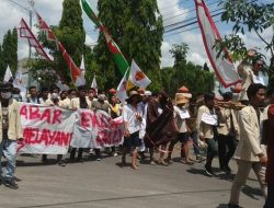 Lima Tuntutan BEMSU, Salah Satunya Masalah Kemiskinan 3 Lima Tuntutan BEMSU, Salah Satunya Masalah Kemiskinan