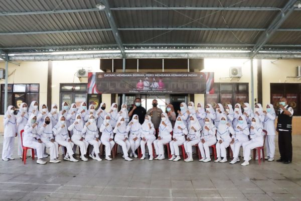 Langsung Joss, Kapolres Sampang Gandeng Akbid Graha Husada Siapkan 400 Relawan Vaksinator