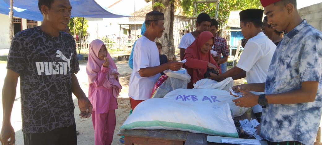Yayasan Babussalam bersama IKABAS Tanjung Kiaok, Potong 3 Ekor Sapi dan 6 Ekor Kambing untuk Kurban