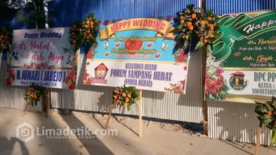 Happy Wedding Puteri Bupati Sampang, Forsa Hebat Kirim Karangan Bunga