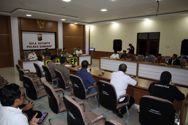 Akhirnya, Polres Sumenep Tolak Keluarkan Izin Keramaian Ust Hanan Attaki