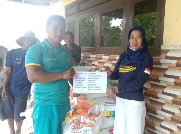 Menjelang Musim Tembakau Pemkab Sumenep Salurkan Pupuk Kepada Petani