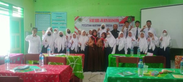 Antusias Siswa MTs Negeri 2 Sumenep Mengikuti Safari Jurnalistik PWI