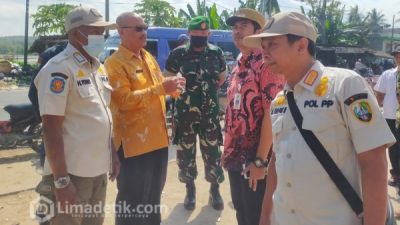 Disperindag Sampang Tertibkan Pedagang di Area Parkir Pasar Camplong