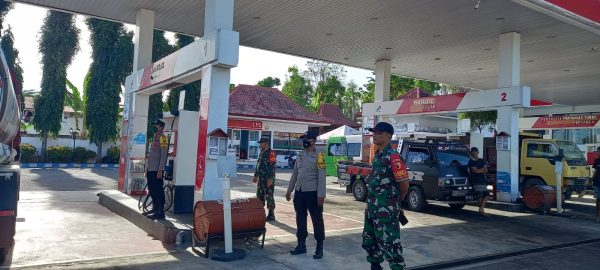 Harga BBM Naik, SPBU di Sumenep Dijaga Personel TNI-Polri