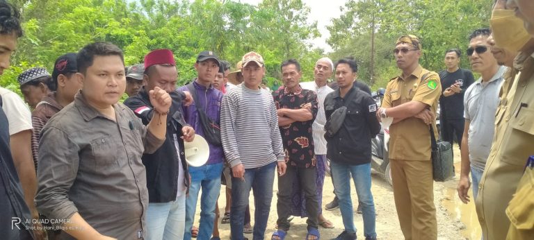 Masyarakat Batuan Bersama MPR MR Akan Demo Bupati Jika Jalan Rusak Tak Diperbaiki