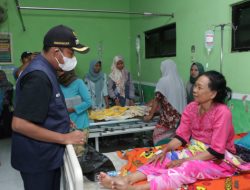 Terjun ke Lokasi, Bupati Sumenep Ingin Memastikan Penyebab Banjir di Pragaan