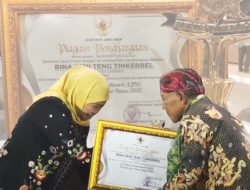 Kelompok Seni Tinkerbel Dapat Penghargaan Gubernur Jatim