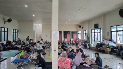 Penumpang yang Tertahan di Pelabuhan Kalianget Mengaku Hanya Dapat Sarapan Pagi