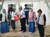Rumah Ambruk Karena Longsor, Kadinsos P3A Sumenep Bersama BPBD Beri Bantuan Sembako