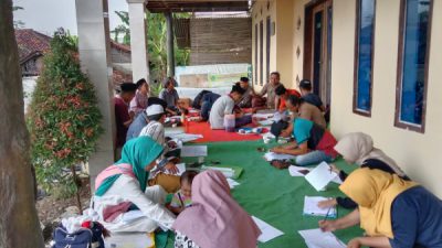 Memasuki 10 Hari Kerja, PPS dan Pantarlih Desa Bragung Lakukan Rapat Bersama