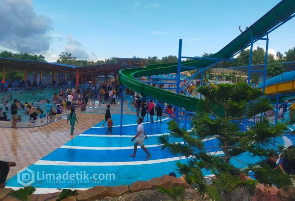 Pengunjung Keluhkan Fasilitas Sampang Waterpark. Habis Renang, Tempat Bilas Tidak Berfungsi