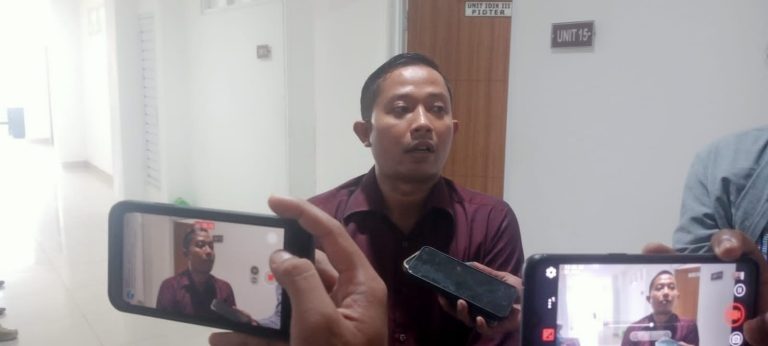 Kuasa Hukum Tolak Reklamasi Pastikan Warga tidak Sandera Alat Berat