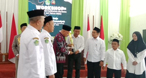 Yayasan An Nawari Sukses Menjadi Madrasah Mandiri Berprestasi Se-Kecamatan Bluto