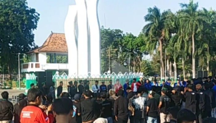 Refleksi Sumpah Pemuda, Cipayung Pamekasan bersama Lora Abbas Orasi di Jantung kota Gerbang Salam