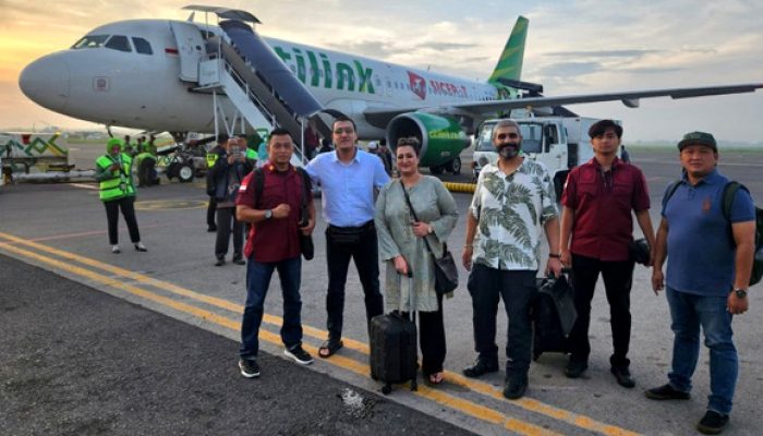Imigrasi Tanjung Perak Deportasi 2 WNA Pakistan