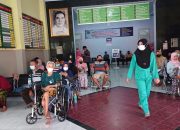 Pasien di RSUD dr Soedomo Trenggalek Mengantri Nunggu Siapkan Dokter dan Ruang Perawatan Khusus di Poliklinik Rawat Jalan
