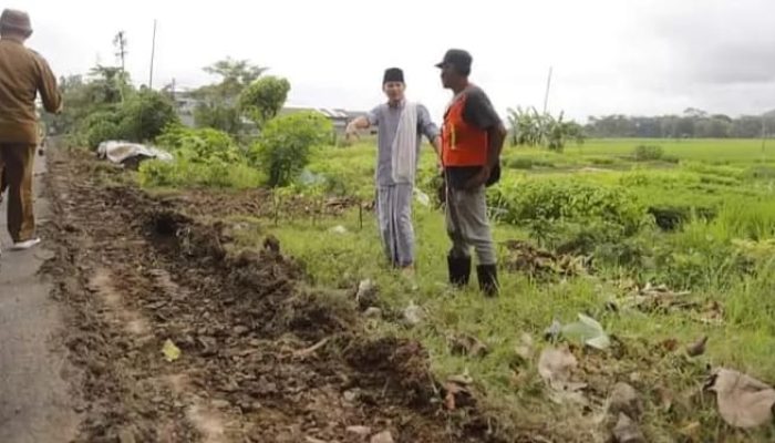 Bupati Trenggalek Tinjau Peningkatan Perbaikan Jalan Kedunglurah-Krandegan