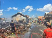 Tiga Bangunan Kayu di Sumenep Terbakar, Kerugian Capai Ratusan Juta Rupiah