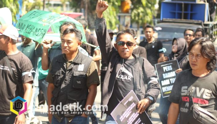 Tolak RUU Penyiaran, JSB Geruduk Kantor DPRD Kabupaten Sampang