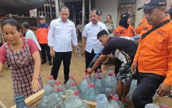 BPBD Jatim Salurkan 20 Ribu Liter Air Bersih di Desa Sumberejo Kabupaten Trenggalek